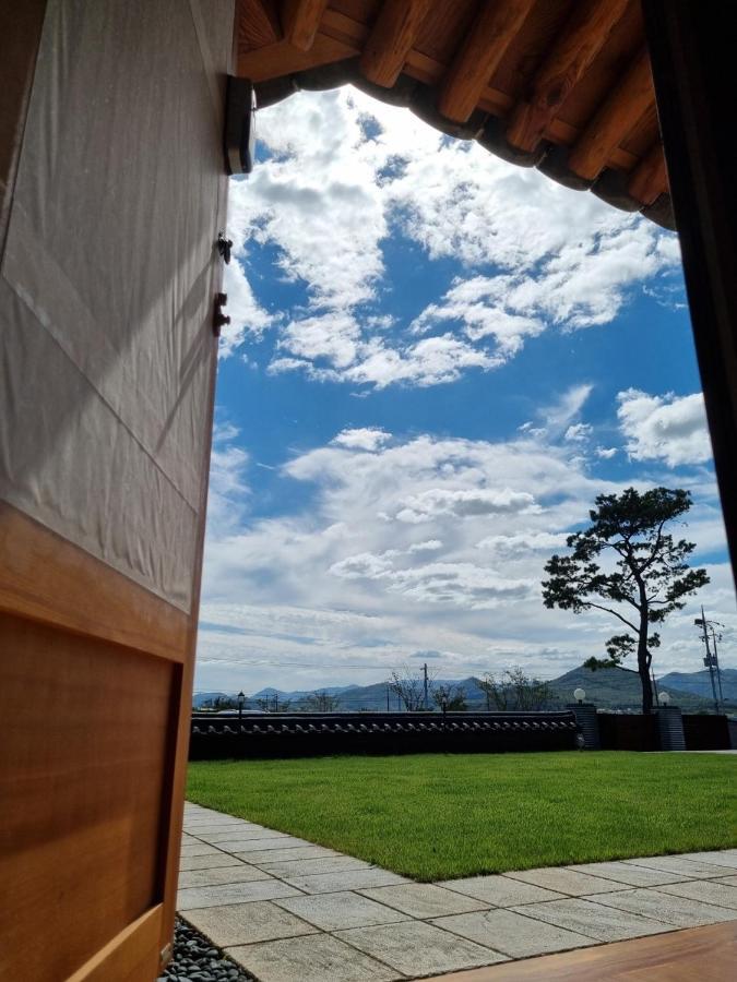 Wonhwaroo Villa Gyeongju Buitenkant foto